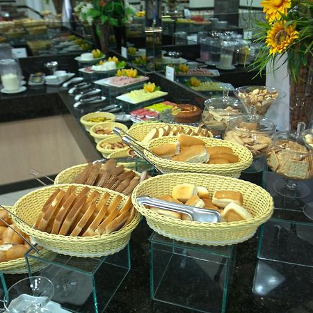 Skala Traveling Hotel กูยาบา ภายนอก รูปภาพ